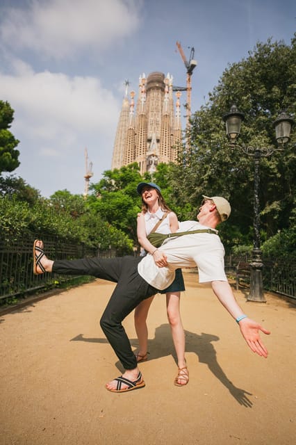 Barcelona: Photographic Madness at the Sagrada Familia - Private Violin Photo Session at Sagrada Familia: What You’re Really Buying