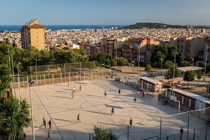 Barcelona Photography Masterclass - Private Photography Lesson - Day tour stops: exterior photo practice and El Born street work