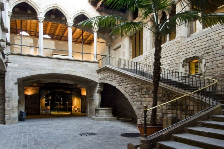 Barcelona: Picasso Museum Tour with Moco Museum Ticket - How the five-period approach helps you actually enjoy the art