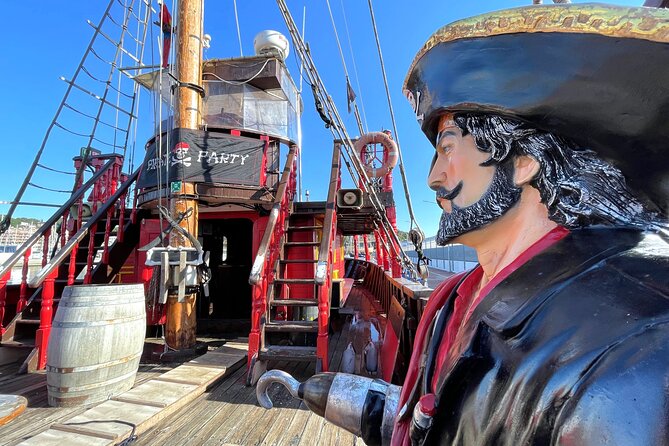 Barcelona Pirate Adventure 75min. - The Jolly Roger show and treasure hunt with pirate J.ROGER