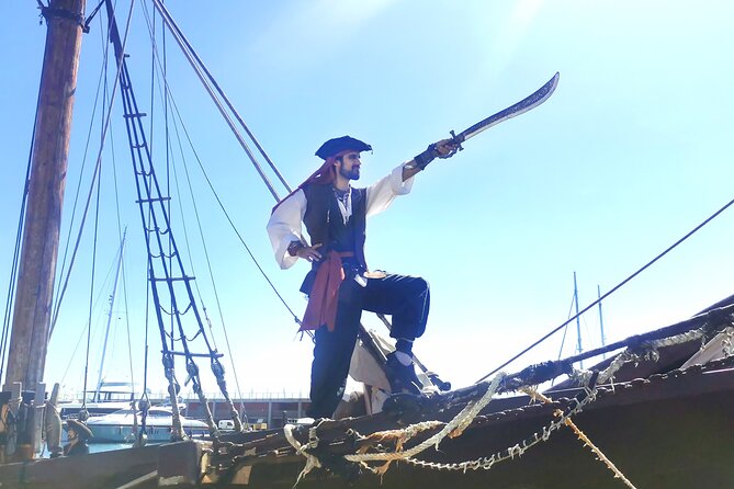 Barcelona Pirate Adventure 75min. - Language and communication: English is available, but it is a show