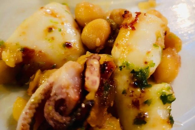 Barcelona Poble Sec Tapas & Wine Tour - Why Poble Sec, at 6:45 pm, feels like Barcelona
