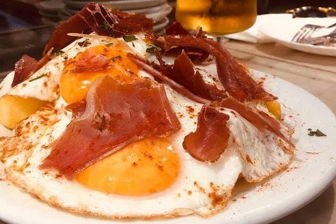 Barcelona Poble Sec Tapas & Wine Tour - The route starts at El Molino and ends near Eixample