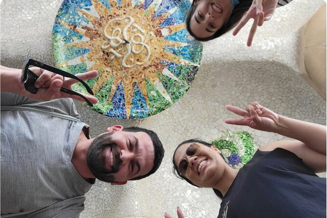 Barcelona Premium: Gothic, Montjuic, Sagrada Familia & Park Güell - How the day stays smooth: transport, timing, and photo stops