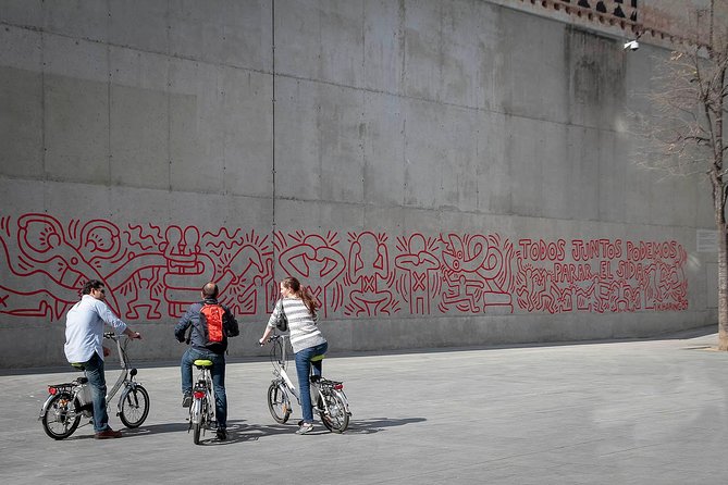 Barcelona Private Bike Tour - Port Vell to La Barceloneta: maritime Barcelona without the walking fatigue