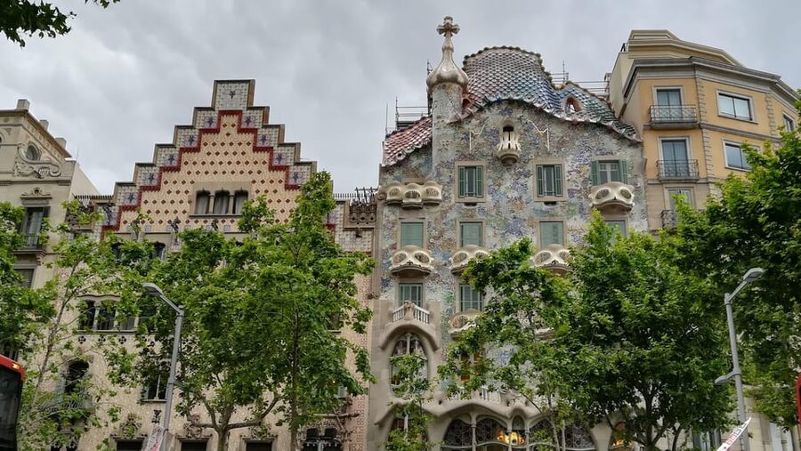 Barcelona: Private City Tour - Old City Barcelona guided time: putting the city into context