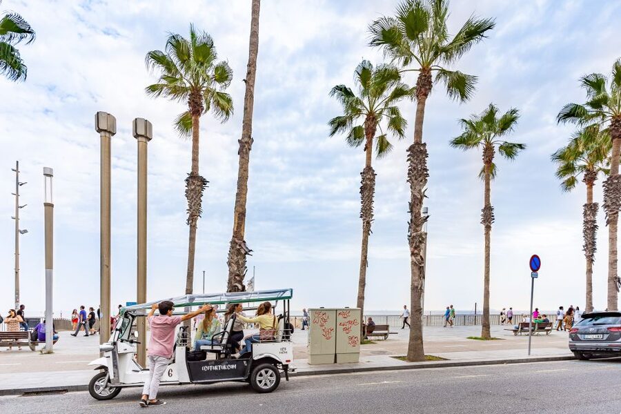 Barcelona: Private City Tour by Eco Tuk Tuk - Where you meet: Carrer de Casp 13 and the Novedades Parking lift