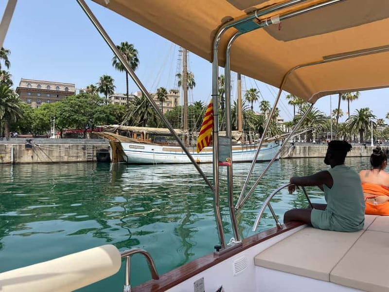 Barcelona: Private Classic Yacht Tour with Drinks - Why sailing from Moll de Gregal feels like a fast reset