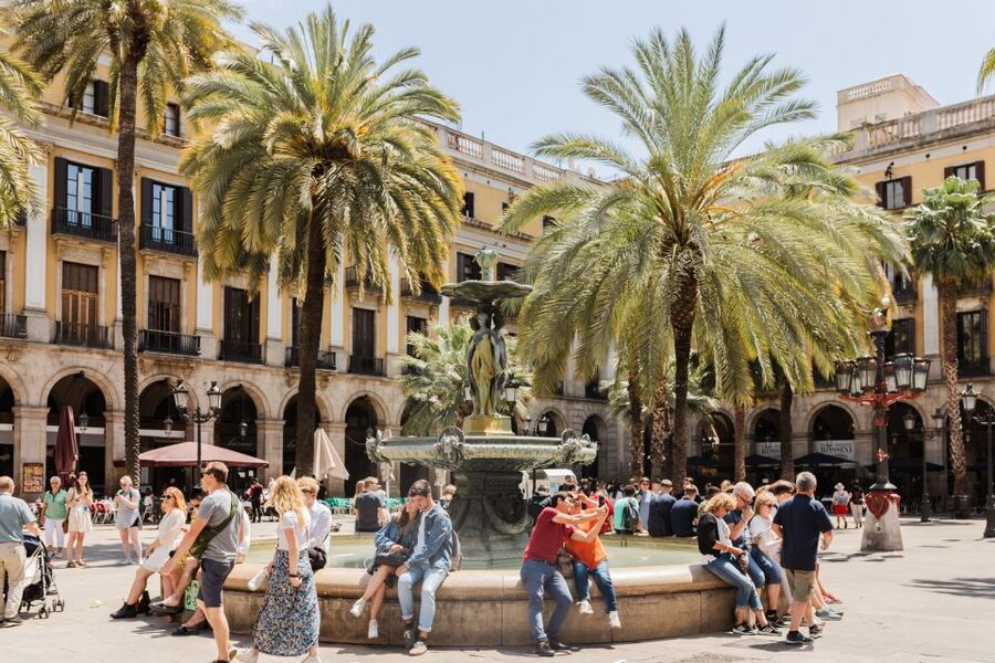 Barcelona: Private Custom Tour with a Local – Icons & Gems - A Private Match With a Local Host in the Gothic Quarter
