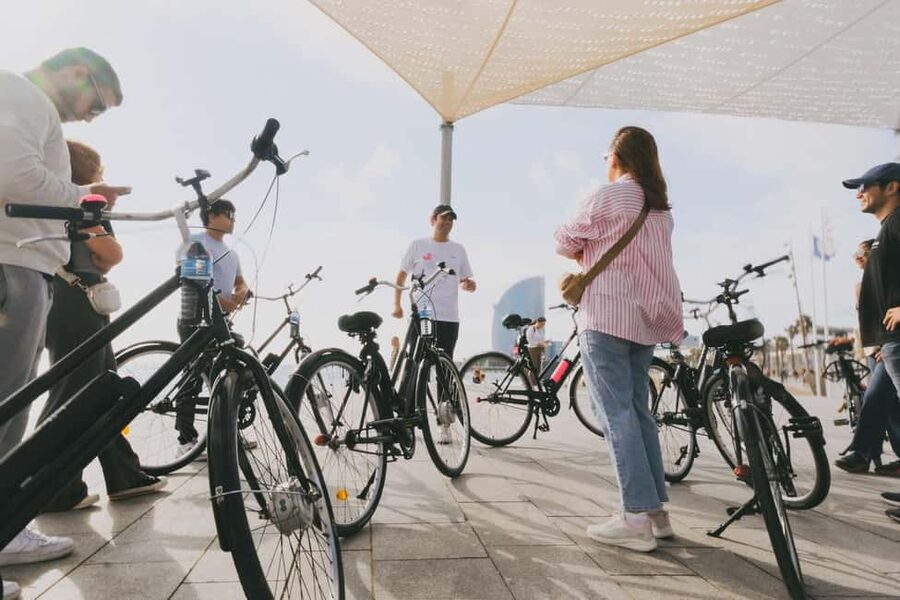 Barcelona Private E-Bike Tour (2.5h): Gaudí & City Stories - Platja de la Nova Icària to La Barceloneta, the beach warm-up