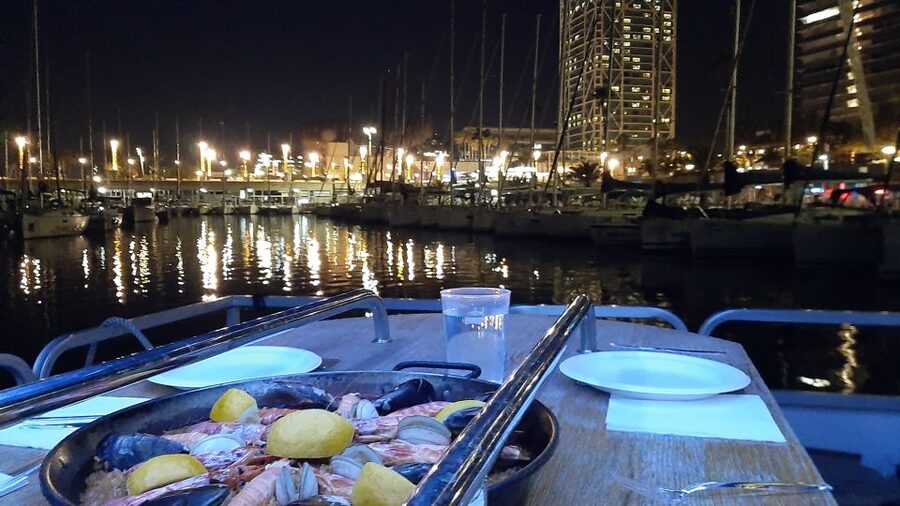 Barcelona: Private Evening Cruise with Dinner and Drinks - Boarding at Olympic Port, then letting the city drift by