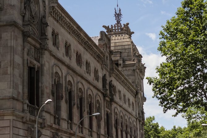 Barcelona Private Food Tour: Tapas, Paella & 8+ Food Tastings - The secret dish: what to do when you cannot plan for it