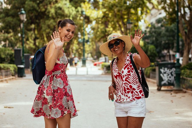 Barcelona Private Food Tour With Locals: 6 or 10 Tastings - The Drinks Portion: Vermut and Spanish Wine