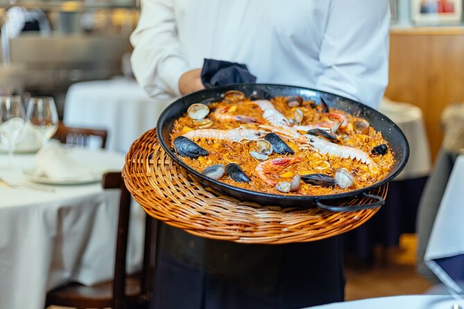 Barcelona Private Food Tour With Locals: 6 or 10 Tastings - Vegetarian and Dietary Changes: How to Get Real Alternatives