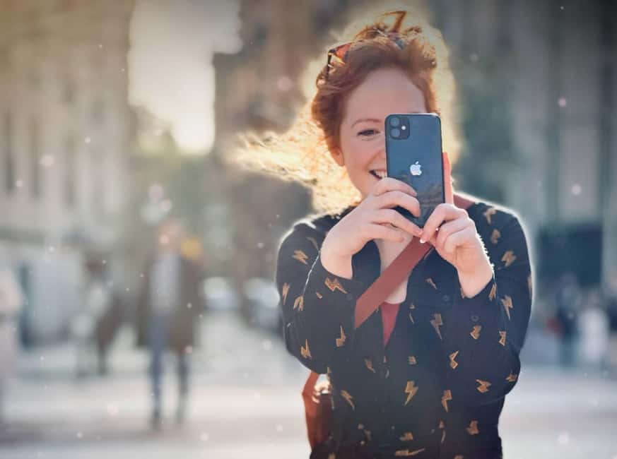 Barcelona: Private Phone Photography Class - Park & Old Town - Ciutadella City Park: shooting fountains, sculptures, and Jurassic palms