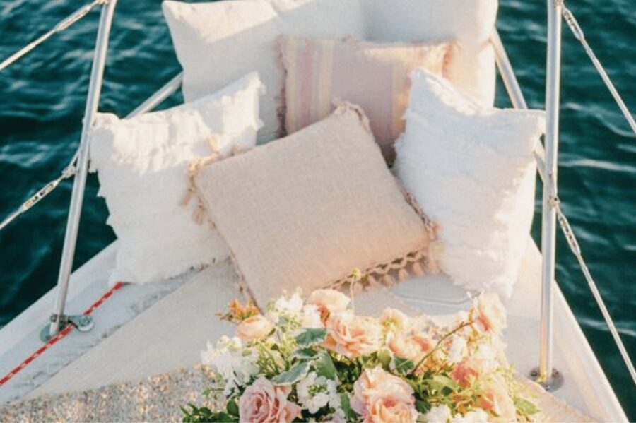 Barcelona: Private Romantic Sailing Tour with Drinks - Cava, Snacks, and How the Skipper Sets the Romantic Tone