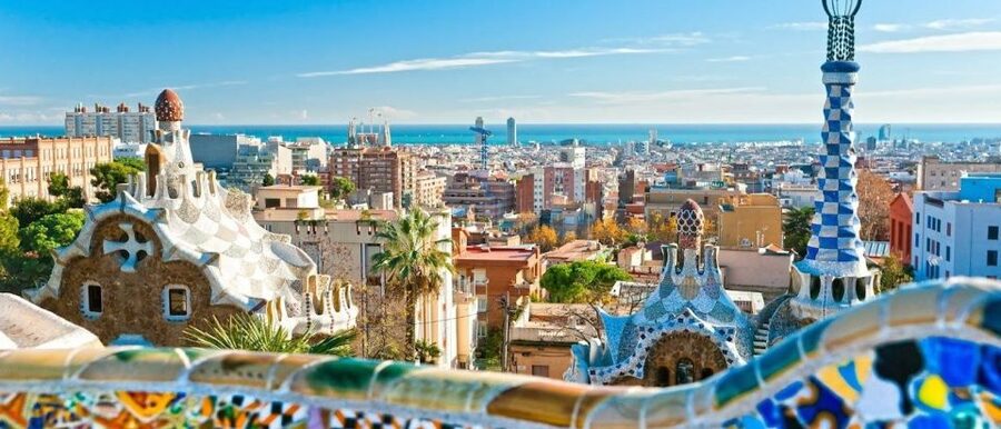 Barcelona: Private Sagrada Familia and Park Guell Tour - Private guide energy: what you’re actually paying for