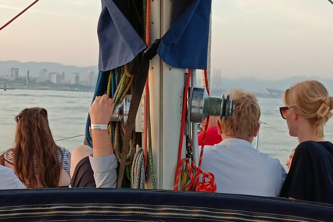Barcelona private Sailing Tour - The swim and snorkeling plan, plus what you need to bring