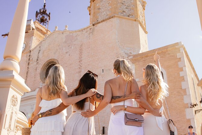 Barcelona: Private SITGES Tour and PENEDÈS Wine Tasting & TAPAS - Key Highlights (What makes this day work)