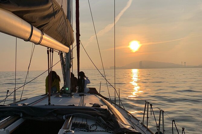 Barcelona Private Sunset Sailing with Drinks - Sagrada Familia, Tibidabo, and the coast: seeing big sights from a new angle