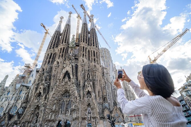 Barcelona Private Tour with an Expert Guide - Why this 3-hour private Barcelona intro feels worth it