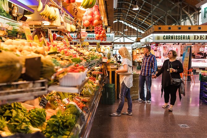 Barcelona Private Tours with Locals: 100% Personalized, See the City Unscripted - Parc-style green space with a zoo, boating lake, and museum corners