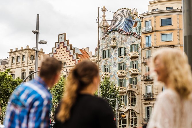 Barcelona Private Tours with Locals: 100% Personalized, See the City Unscripted - Getting started in Barcelona, where the host meets you