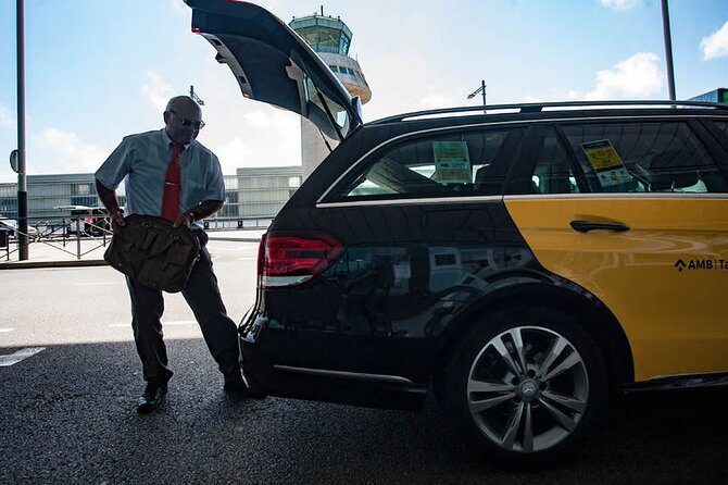 Barcelona Private Transfer from El Prat Airport to Cruise Terminal - Private arrival from El Prat to Terminal D, Palacruceros