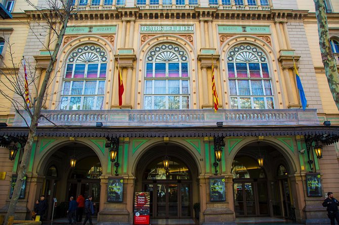Barcelona Private Walking Tour through the City of Gaudi - Passeig de Gràcia for 1.5 hours: where you actually start noticing details