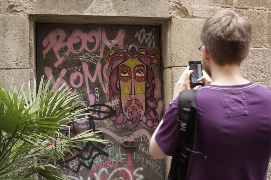 Barcelona: Raval Street Art and Graffiti Walking Tour - Key takeaways before you go