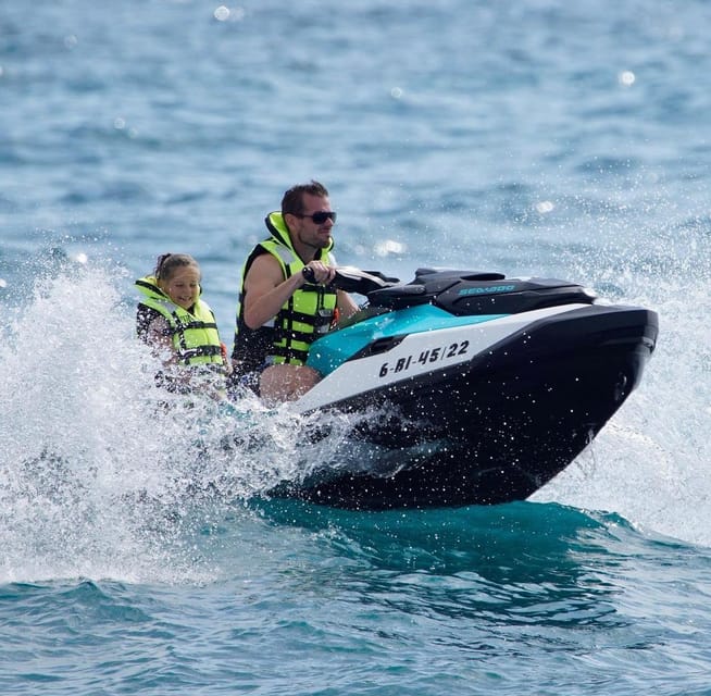 Barcelona: Rent a Jetski and speed through the ocean - Your 20-Minute Ride: Racing or Free Driving