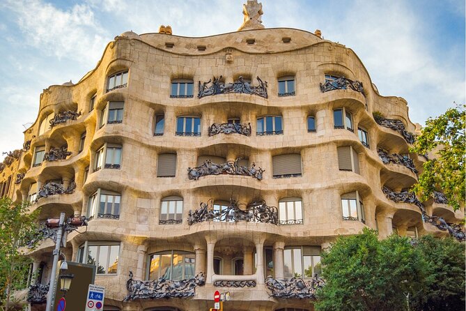 Barcelona: Reserved Entrance to Casa Mila (La Pedrera) with Audio - Casa Milà (La Pedrera): what you are really buying