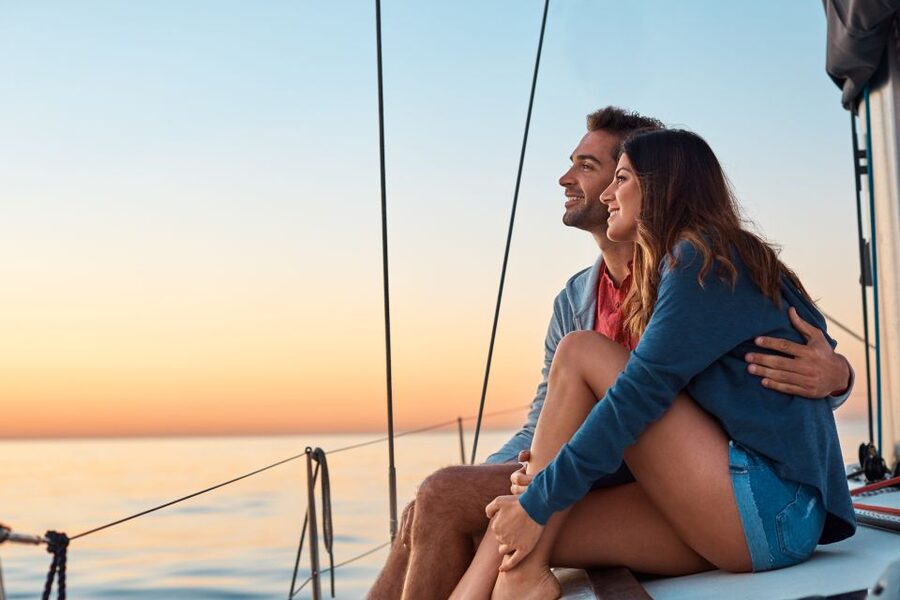 Barcelona: Romantic Private Sailing Tour - Cava on board: why this small included detail matters