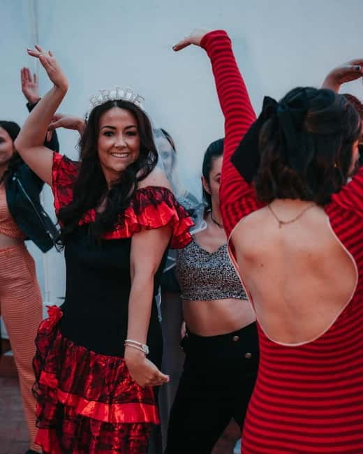 Barcelona: Rooftop Salsa Class with Bottomless Sangria - Atmosphere and Hosts: The Energy That Keeps You Dancing