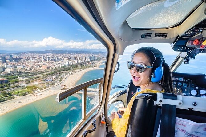 Barcelona's Coastline Helicopter Flight & Heliport Boat Transfer - Stop 2: The 7-Minute Helicopter Flight Over Old Town and the Modern Plan