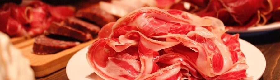Barcelona´s Lunch or Dinner Tapas Tour: Food and Happiness - The menu: classic tapas you can actually use