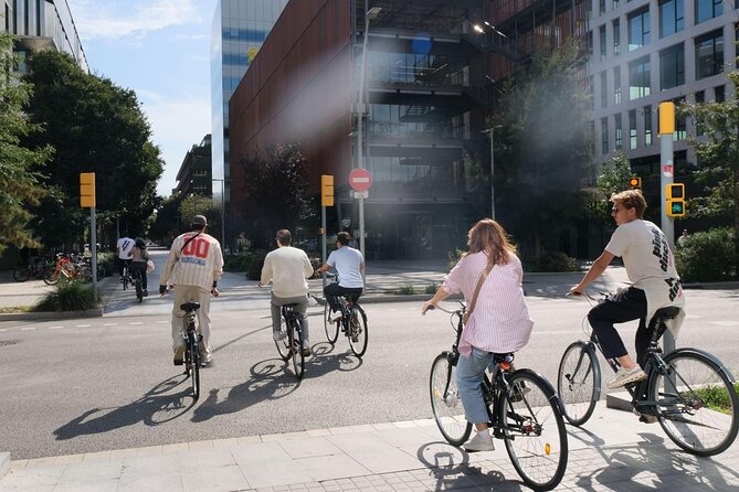 Barcelona’s Most Fun E-Bike Tour: Gaudí & City Stories - Arc de Triomf: A City Gateway With Real Historical Context