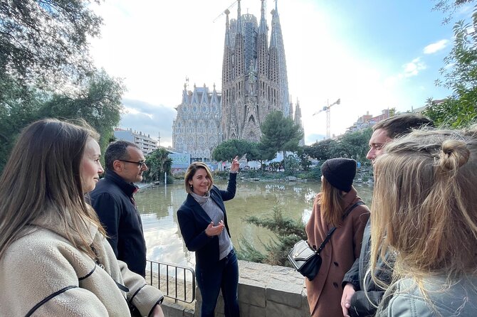 Barcelona Sagrada Familia and Guell Park drink and tapa - Park Güell: mosaics, stone walkways, and that postcard view