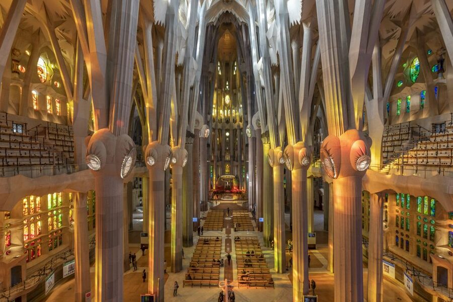 Barcelona: Sagrada Familia Entry Ticket with Audio Guide - Timing That Actually Helps: Open Hours and Best Light