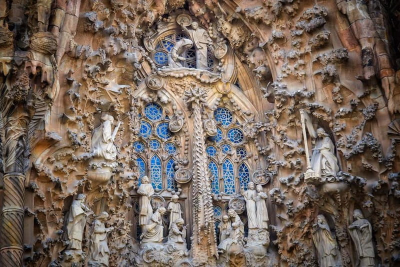 Barcelona: Sagrada Familia Guided Private Tour - How the guide improves your payoff in 1.5 hours