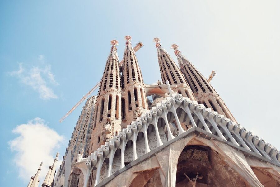 Barcelona: Sagrada Familia Guided Tour with Tower Access - Accessibility and Who Should Skip the Tower Portion