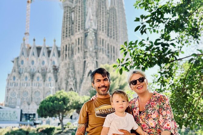 Barcelona Sagrada Familia Guided Visit With Optional Extras. - Group Size, Comfort, and When Service Matters