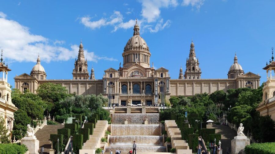 Barcelona & Sagrada Familia Half-Day Tour with Hotel Pickup - Sagrada Familia dress code and practical outfit advice