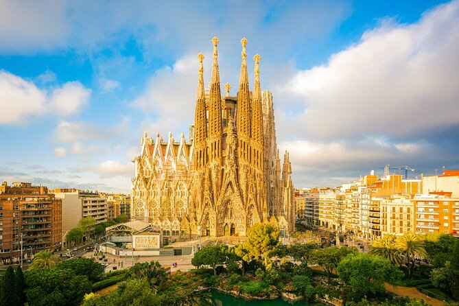 Barcelona: Sagrada Familia Priority Access & Guided Tour - Priority access at Sagrada Familia, and why it changes everything