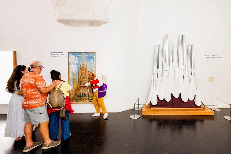 Barcelona: Sagrada Familia Priority Access & Guided Tour - Vine-engraved doors and the spiritual symbolism you can actually follow