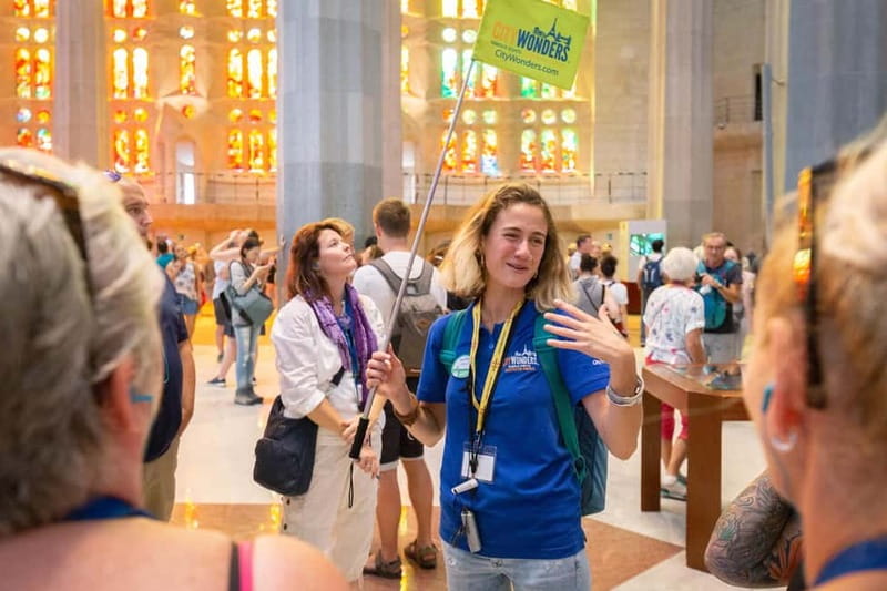 Barcelona: Sagrada Familia Priority Access & Guided Tour - Who this tour suits best, and who should rethink it