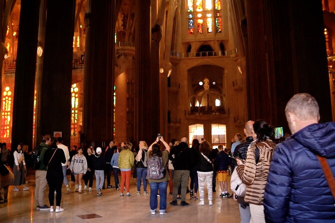 Barcelona: Sagrada Familia Skip-the-Line Guided Tour and Tickets - Security, dress code, and the ID rule that trips people up