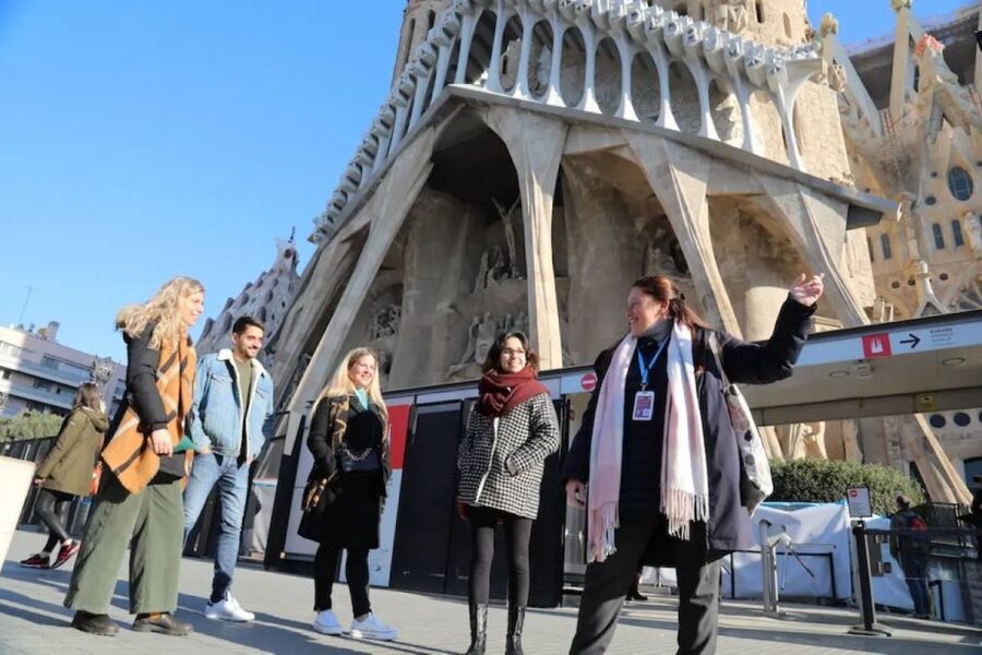 Barcelona: Sagrada Familia Skip The Line Insider Guided Tour - Value for money at $77 for 1.5 hours