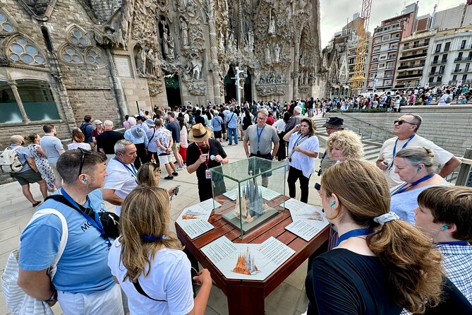 Barcelona Sagrada Familia Small Group Guided Tour - Small group size: up to 15 people, and why it can change your day