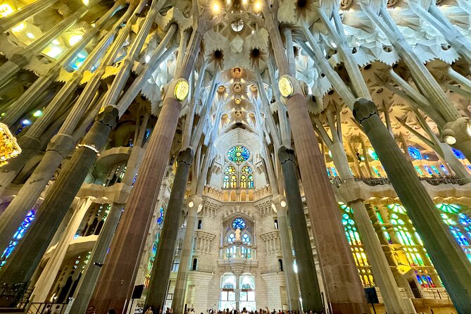 Barcelona Sagrada Familia Small Group Guided Tour - Where you meet, where you end, and how to plan your 90 minutes